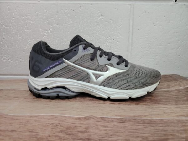 Mizuno. Talla 8.5 25cm