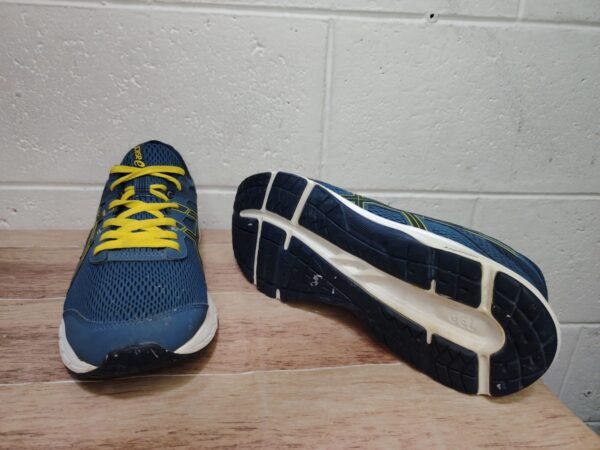 Asics. Talla 10 28