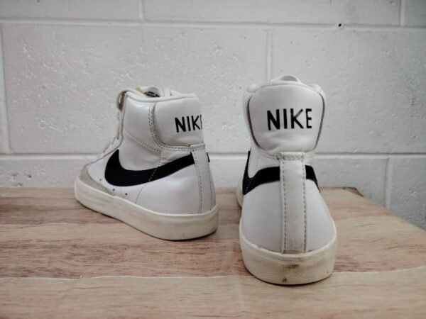 Nike Blazer. Talla 7, 24cm.