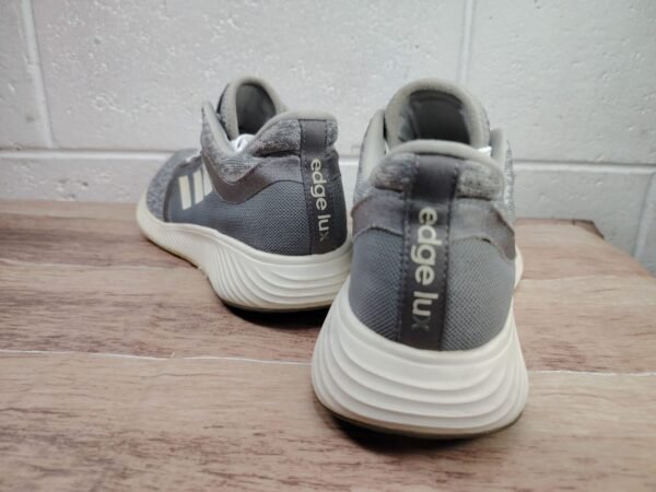 Adidas Edge Lux. Talla 9.5, 26.5cm.