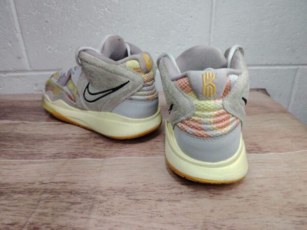 Nike Kyrie Infinity. Talla 8, 26cm