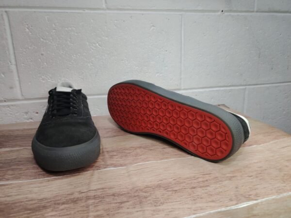 adidas. Talla 8, 26cm.