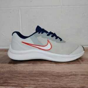 Nike Star Running. Talla 3.5, 22.5cm.