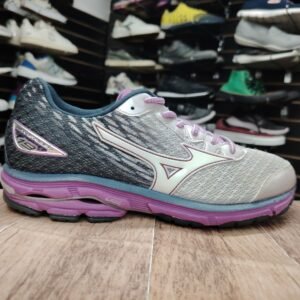 Mizuno. Talla 10 26.5cm