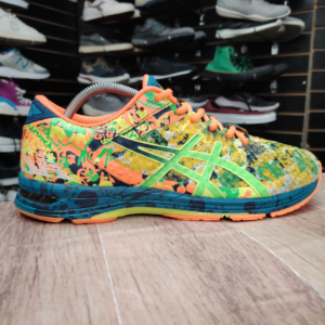 Asic Gel Noosa. Talla 9.5 27.5cm