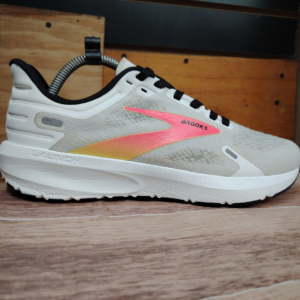 Brooks Talla 8.5 26.5cm