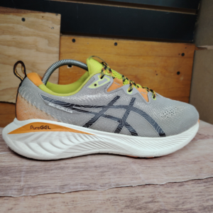 Asics Gel-Cumulus. Talla 10