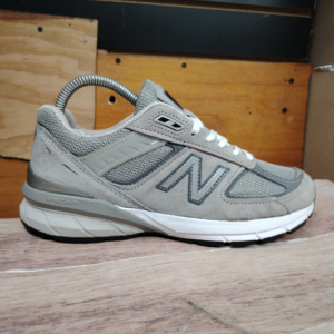 New Balance 990v5 Talla 7, 25cm