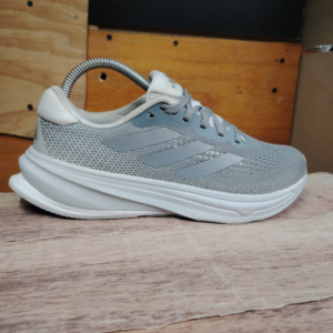 adidas Supernova Rise. Talla 7.5, 24.5cm