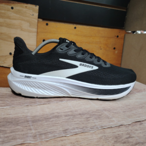 Brooks Ghost17 running. Talla 11.5, 29.5cm