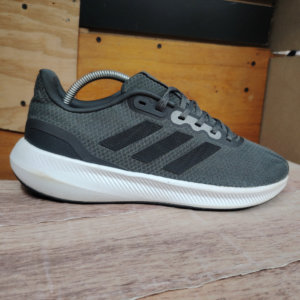 Adidas Runfalcon Cloudfoam. Talla 9, 27cm