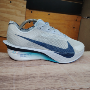 Nike ZoomX Vaporfly. Talla 10, 28cm