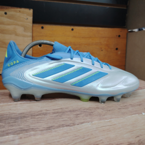 Tacos De Futbol Copa Pure 3 Pro FG Cleats. Talla 10, 28cm