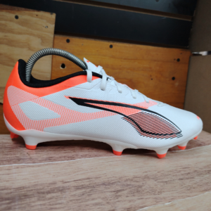 Tacos De Futbol Puma Ultra 5 Play FG/AG.