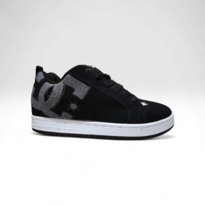 DC Shoes Men's Court Graffik skate.