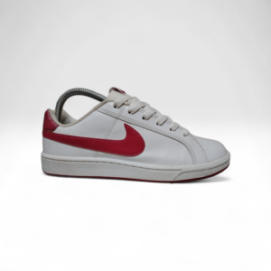 Nike Court Royale.