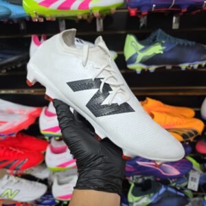 New Balance Furon V7+ Pro FG Tacos de futbol. Tallas 10.5, 28.5cm