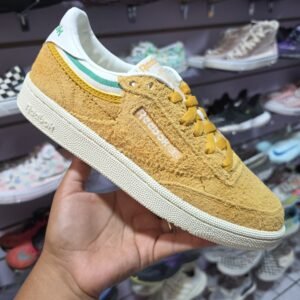 Reebok Club C 85. Talla 7.5, 25.5.