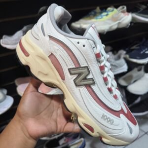 New Balance 1000 Sea Salt Astro Dust. Talla 10, 28cm.
