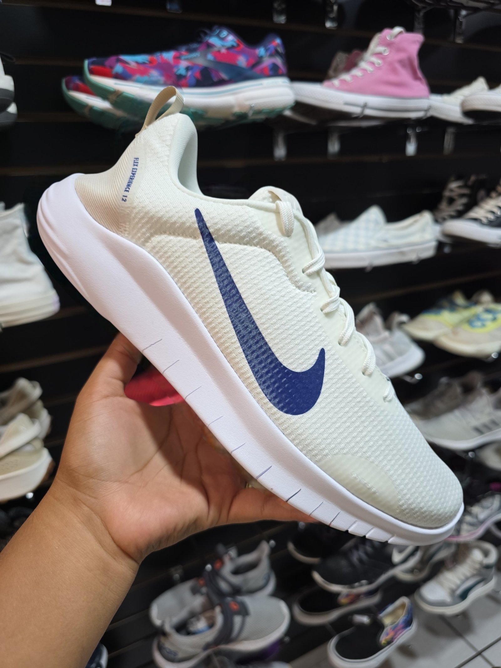 Nike Flex Experience Run 12. Talla 10.5 28.5 (Nuevo Americano)